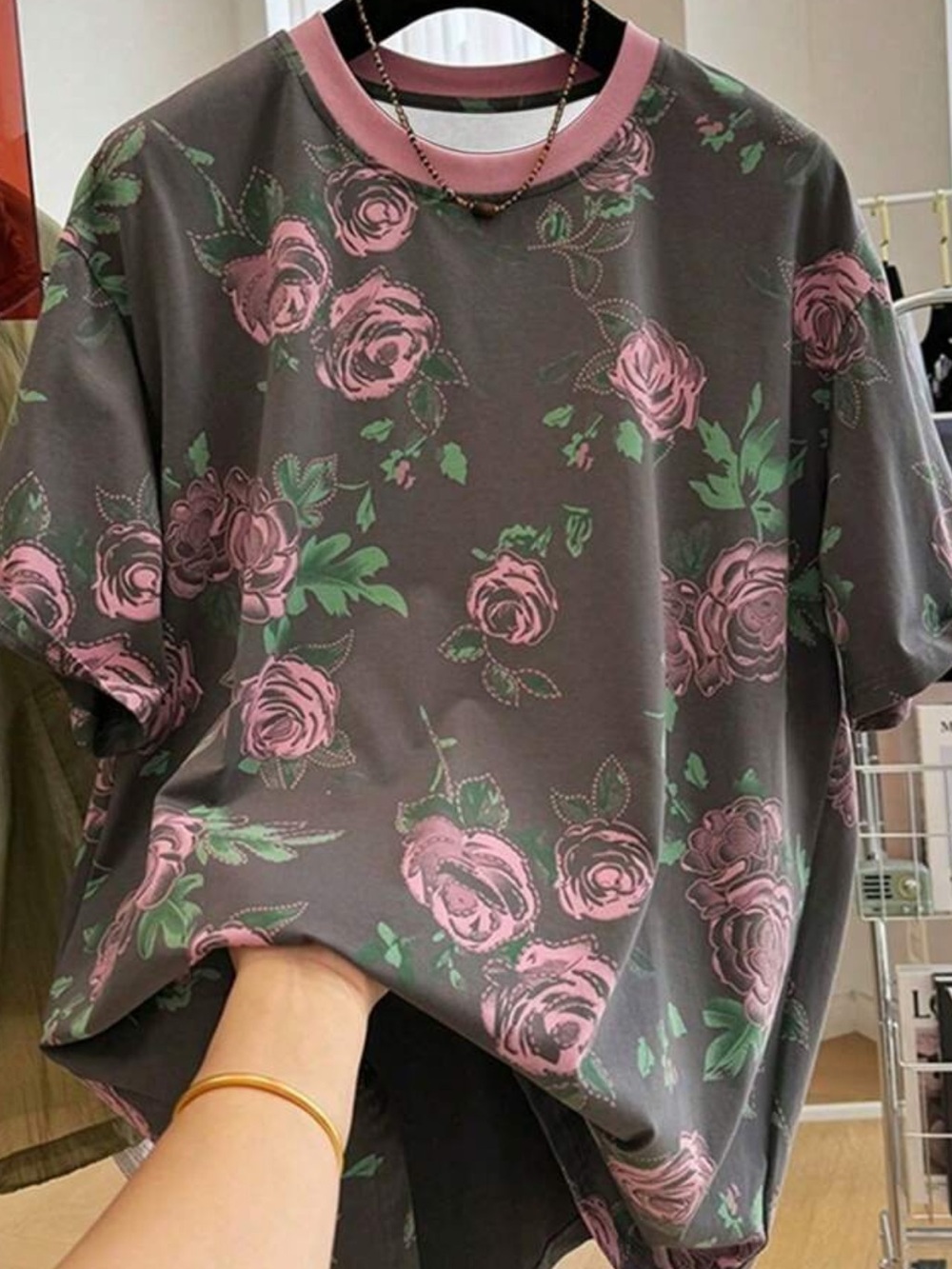 Casual Floral Crewneck Tee - Pink Rose on Gray